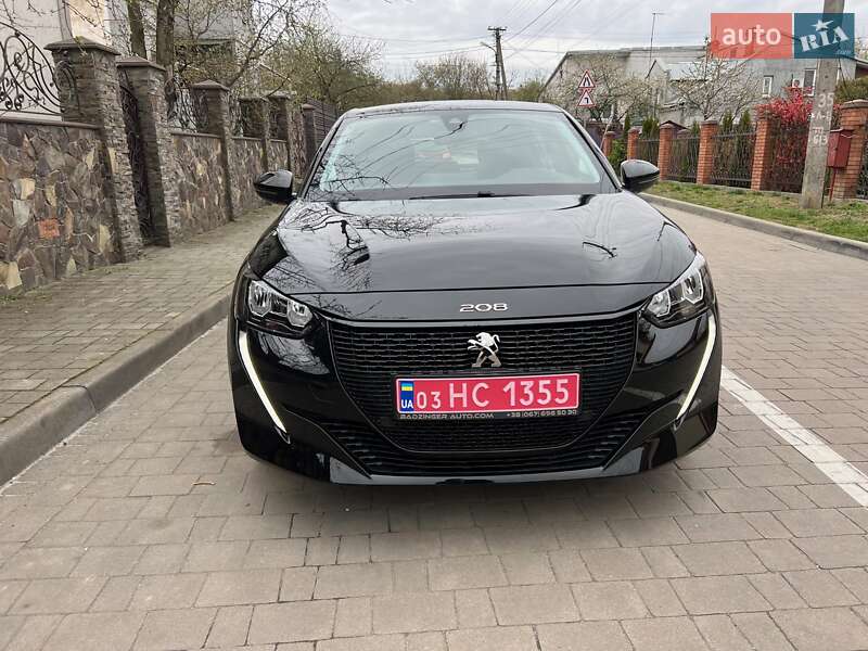 Хэтчбек Peugeot e-208 2021 в Львове