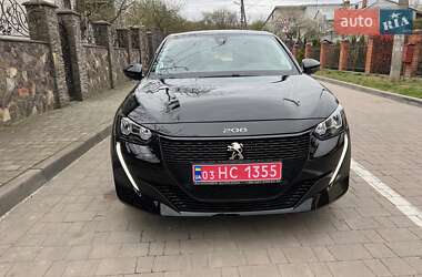 Хэтчбек Peugeot e-208 2021 в 