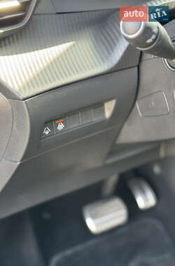 Хетчбек Peugeot e-208 2022 в 