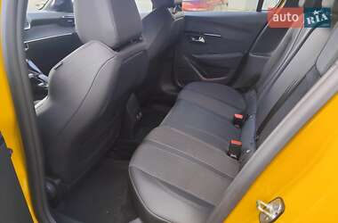 Хэтчбек Peugeot e-208 2021 в 