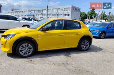 Хэтчбек Peugeot e-208 2021 в 