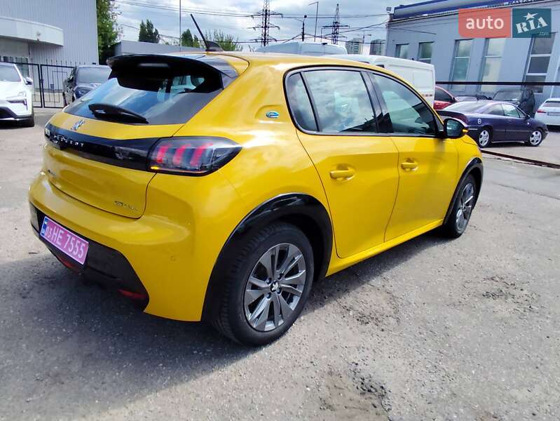 Хетчбек Peugeot e-208 2019 в Києві