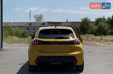 Хэтчбек Peugeot e-208 2022 в 