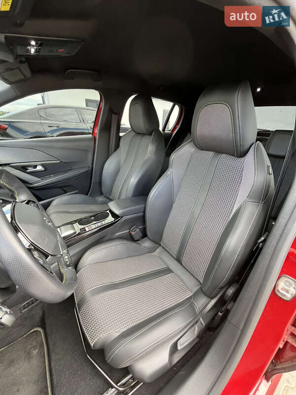 Хетчбек Peugeot e-208 2022 в Львові