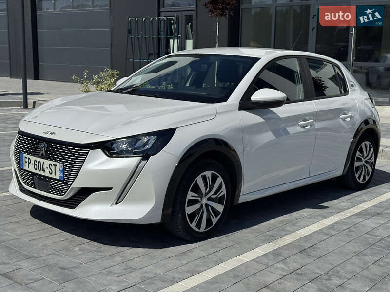 Peugeot e-208 2020