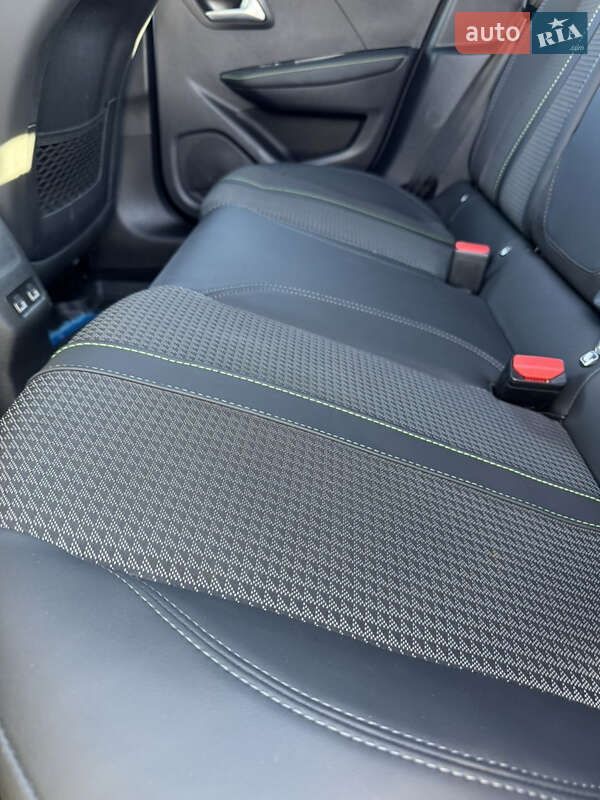 Хетчбек Peugeot e-208 2022 в Києві