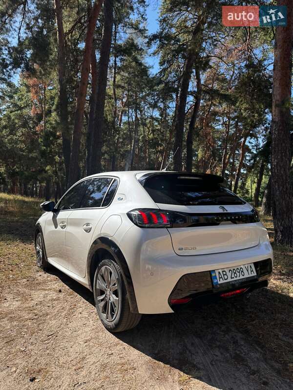 Хэтчбек Peugeot e-208 2020 в Ахтырке