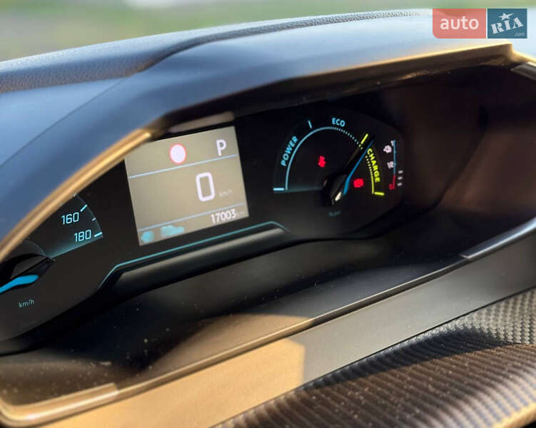 Хетчбек Peugeot e-208 2024 в Києві