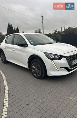 Хэтчбек Peugeot e-208 2021 в Тернополе