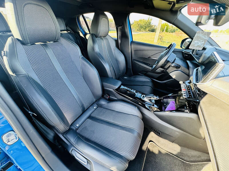 Хэтчбек Peugeot e-208 2020 в Ромнах