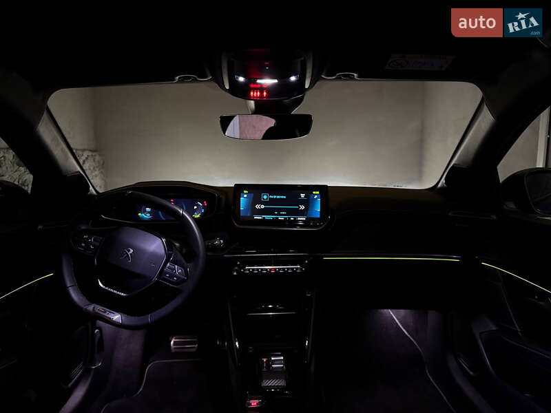 Хэтчбек Peugeot e-208 2023 в Ровно