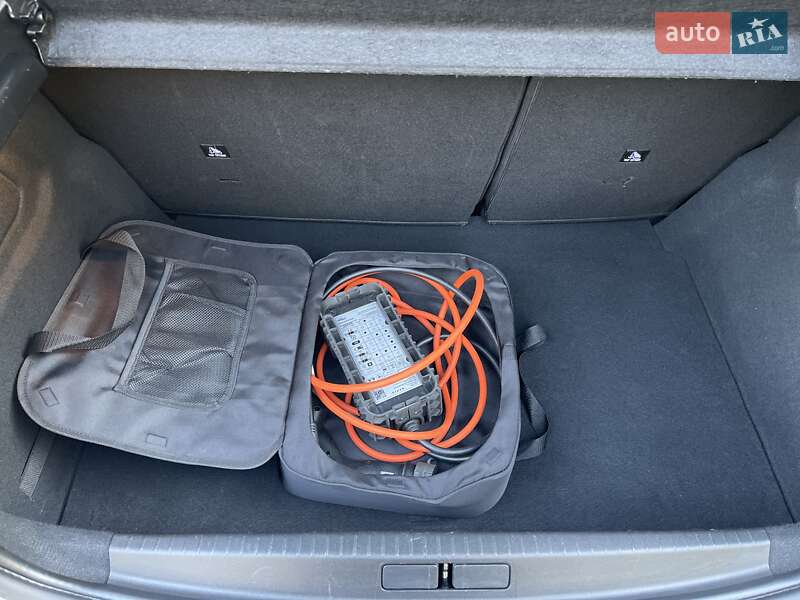 Хетчбек Peugeot e-208 2021 в Хмельницькому