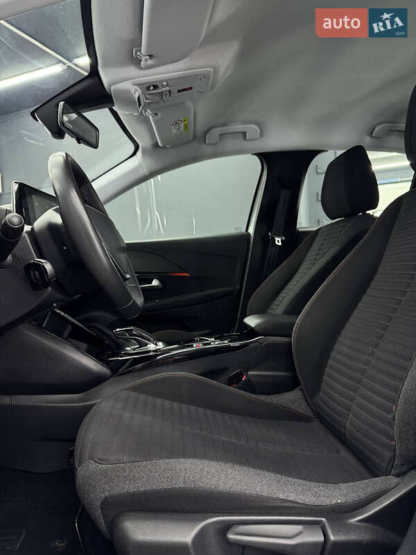 Хэтчбек Peugeot e-208 2021 в Коломые