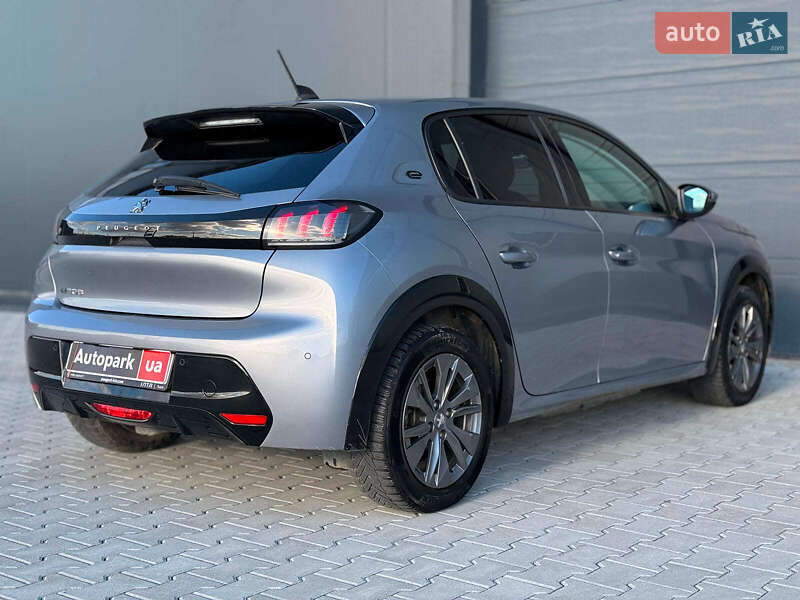 Хэтчбек Peugeot e-208 2019 в Львове