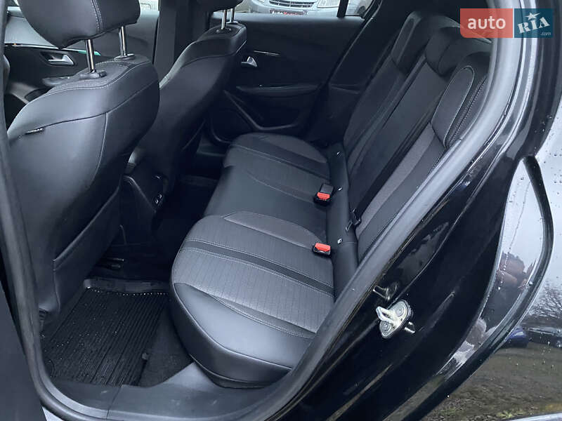 Хетчбек Peugeot e-208 2021 в Києві