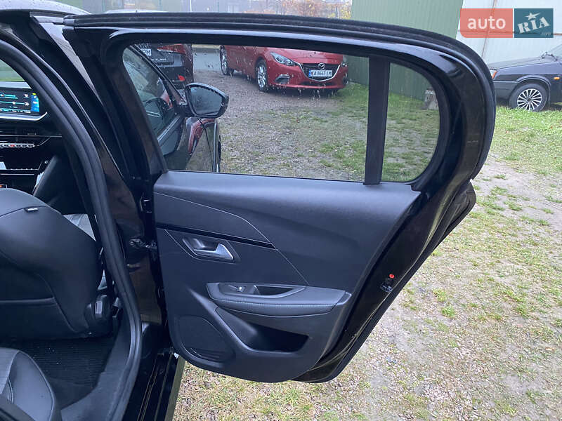 Хетчбек Peugeot e-208 2021 в Києві