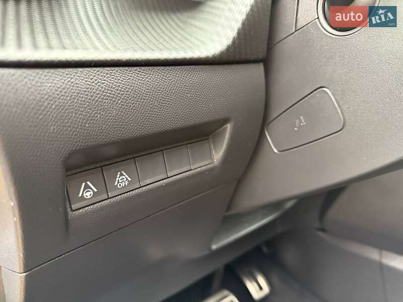 Хэтчбек Peugeot e-208 2021 в Коломые