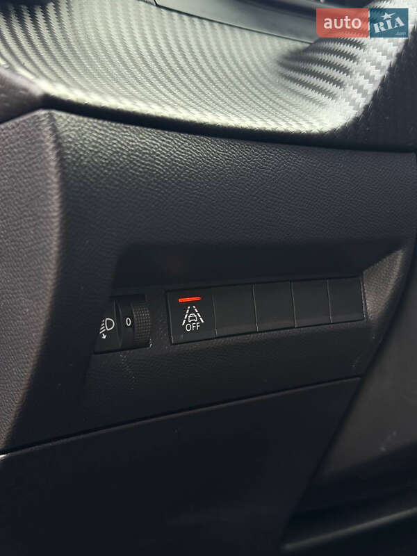 Хетчбек Peugeot e-208 2022 в Рівному фото 27 Хетчбек Peugeot e-208 2022 в Рівному