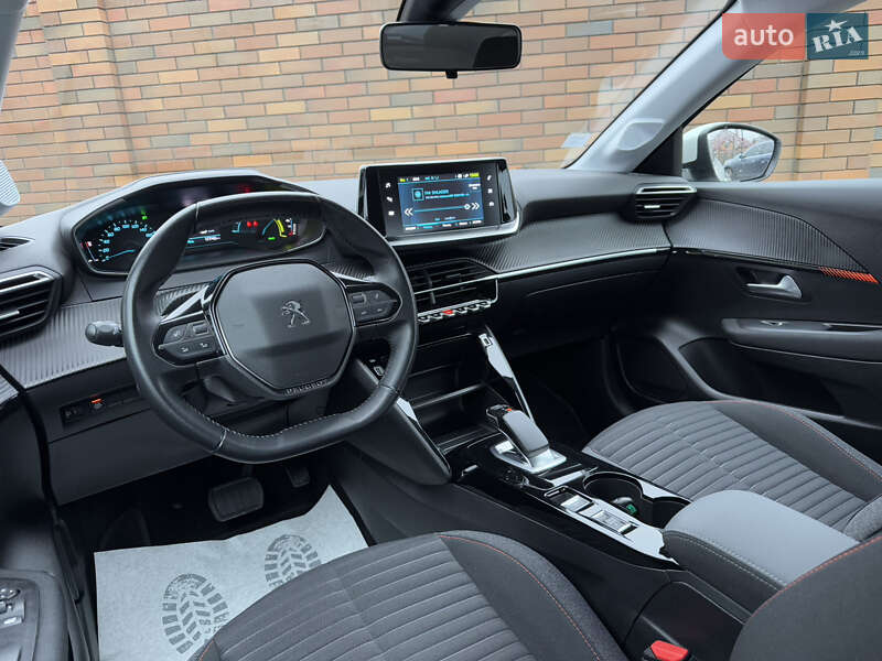 Хэтчбек Peugeot e-208 2020 в Виннице фото 28 Хэтчбек Peugeot e-208 2020 в Виннице