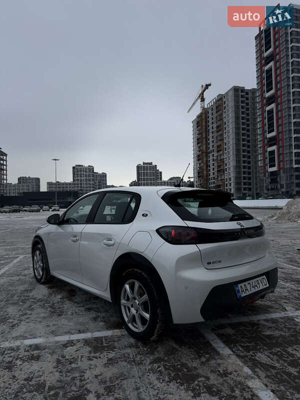 Хэтчбек Peugeot e-208 2020 в Киеве фото 2 Хэтчбек Peugeot e-208 2020 в Киеве
