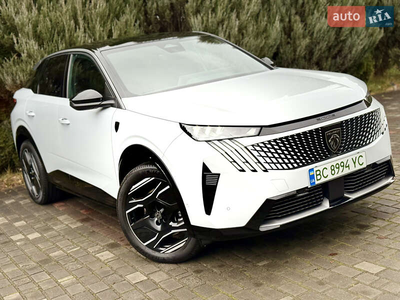 Внедорожник / Кроссовер Peugeot e-3008 2024 в Самборе