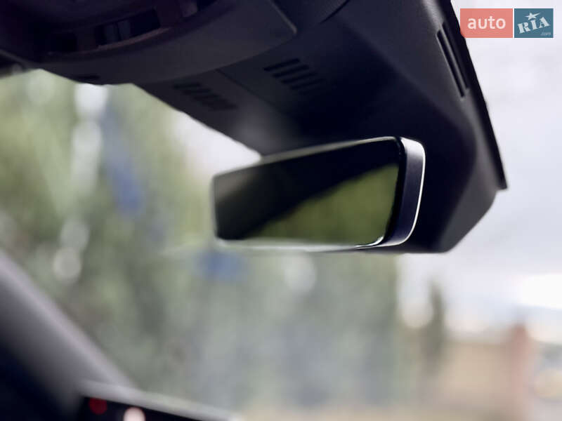 Внедорожник / Кроссовер Peugeot e-3008 2024 в Самборе