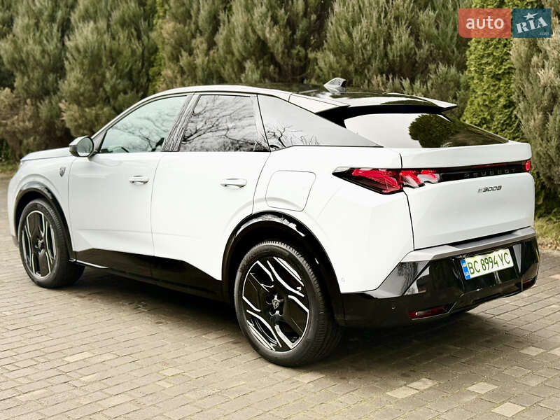 Внедорожник / Кроссовер Peugeot e-3008 2024 в Самборе
