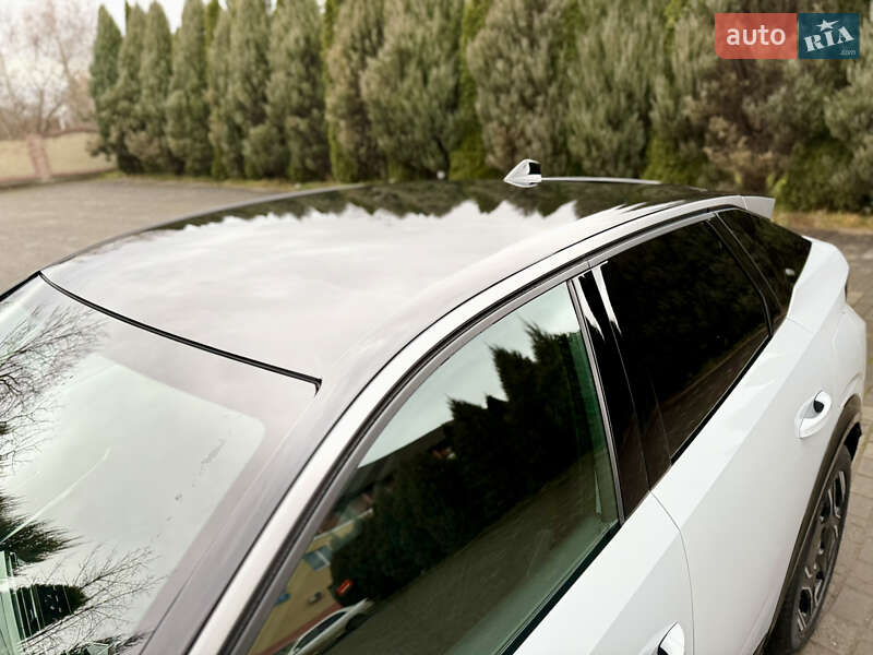 Внедорожник / Кроссовер Peugeot e-3008 2024 в Самборе