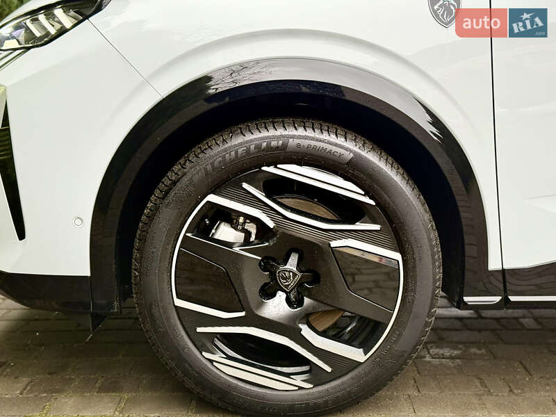 Внедорожник / Кроссовер Peugeot e-3008 2024 в Самборе