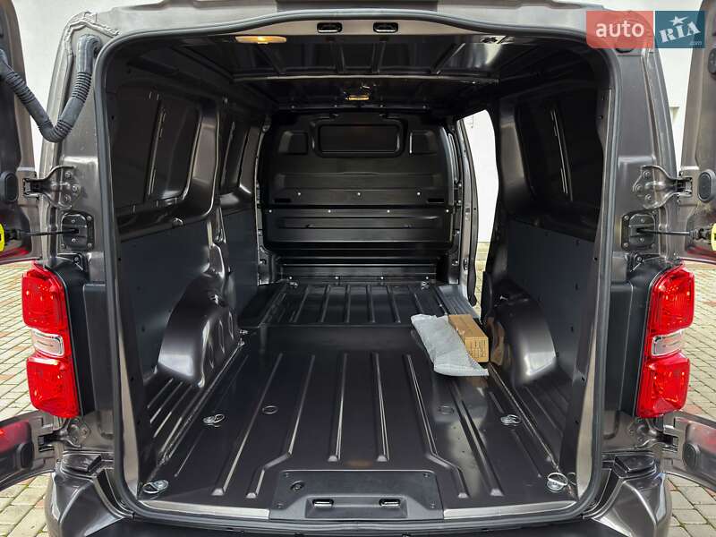 Грузовой фургон Peugeot e-Expert 2024 в Луцке