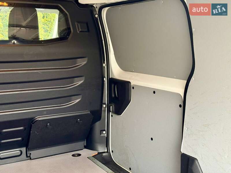 Грузовой фургон Peugeot e-Expert 2021 в Самборе