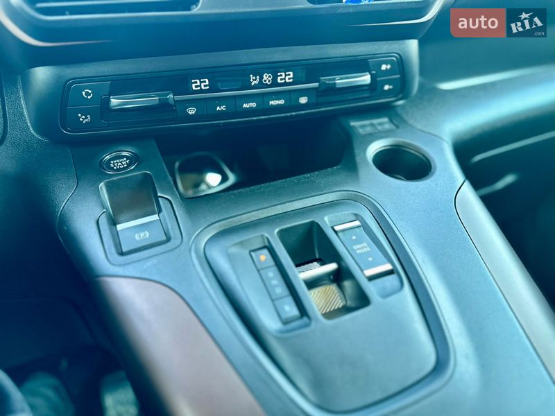 Минивэн Peugeot e-Rifter 2021 в Рожище