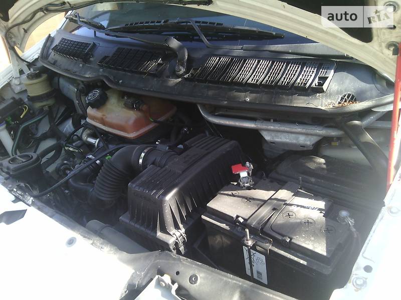 Грузовой фургон Peugeot Expert 2006 в Дунаевцах