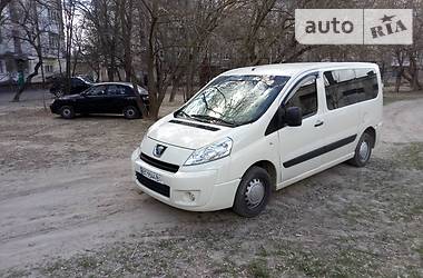 Минивэн Peugeot Expert 2008 в Херсоне