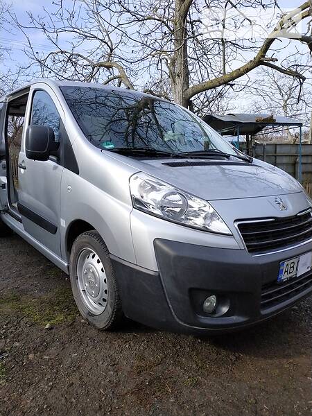 Пікап Peugeot Expert 2013 в 