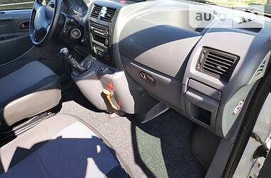 Вантажопасажирський фургон Peugeot Expert 2015 в 