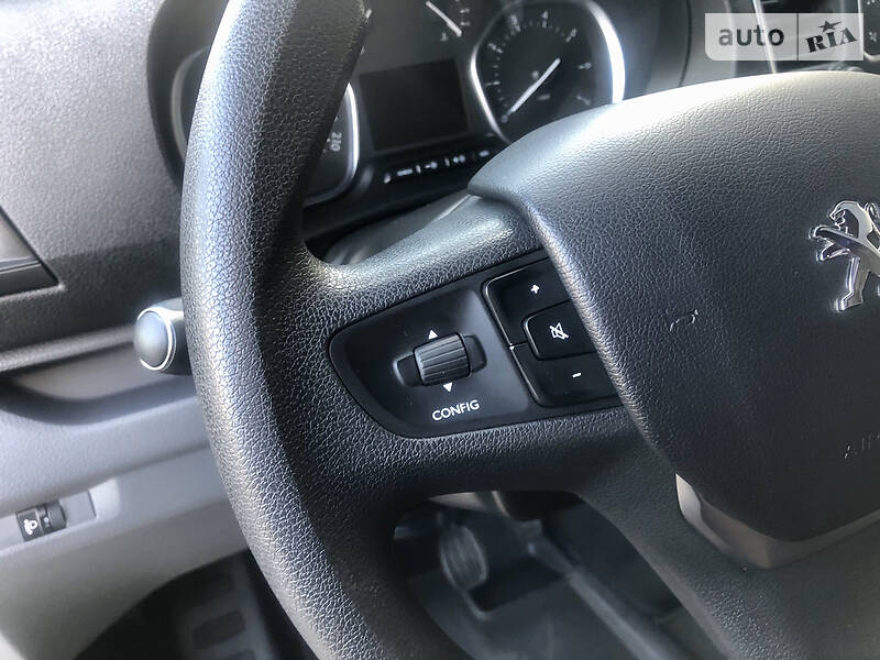 Минивэн Peugeot Expert 2016 в Ровно