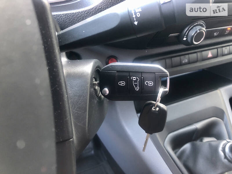 Минивэн Peugeot Expert 2016 в Ровно