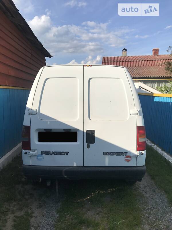 Грузопассажирский фургон Peugeot Expert 2001 в Корце