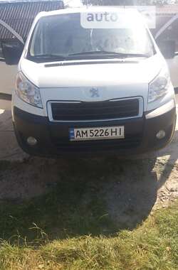 Грузовой фургон Peugeot Expert 2012 в 