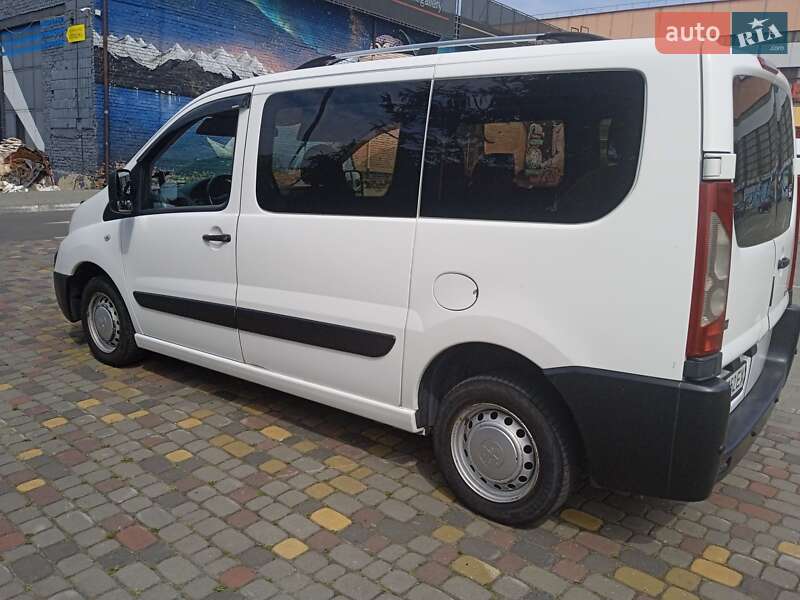 Мінівен Peugeot Expert 2009 в Луцьку