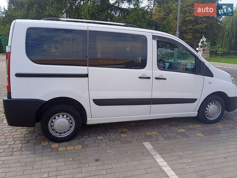 Мінівен Peugeot Expert 2009 в Луцьку