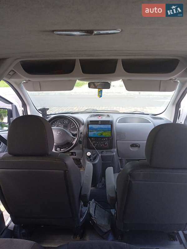 Мінівен Peugeot Expert 2009 в Луцьку