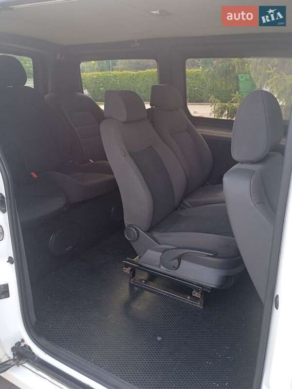 Мінівен Peugeot Expert 2009 в Луцьку