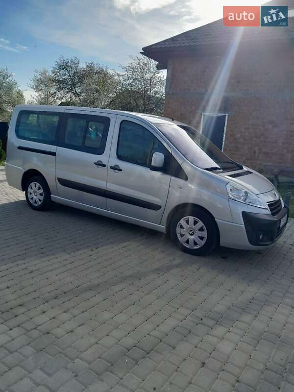 Мінівен Peugeot Expert 2012 в Чернівцях