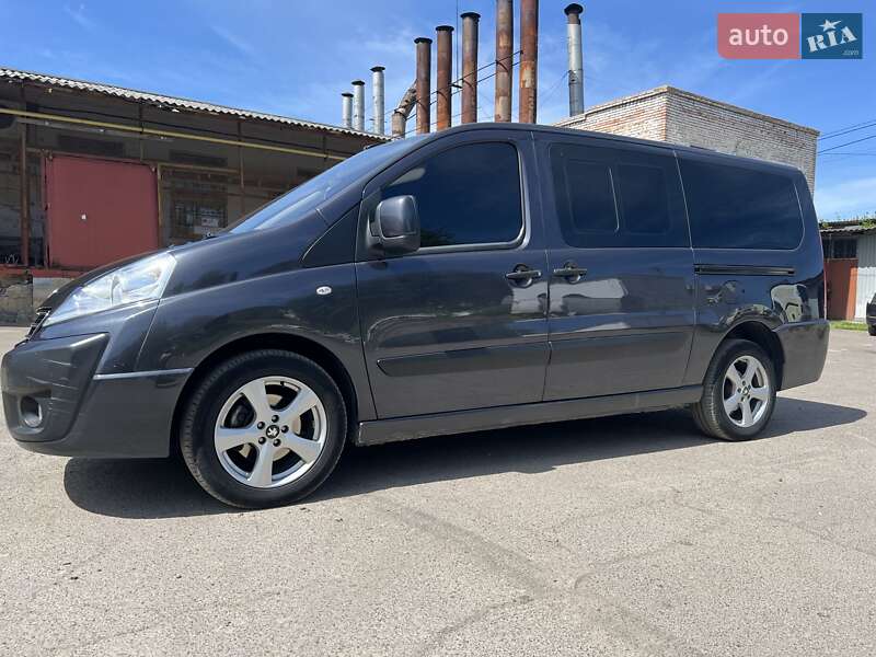 Мінівен Peugeot Expert 2015 в Луцьку фото 4 Мінівен Peugeot Expert 2015 в Луцьку