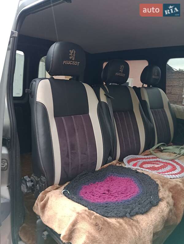 Минивэн Peugeot Expert 2015 в Каролине-Бугазе фото 6 Минивэн Peugeot Expert 2015 в Каролине-Бугазе