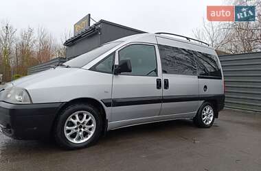 Минивэн Peugeot Expert 2005 в 