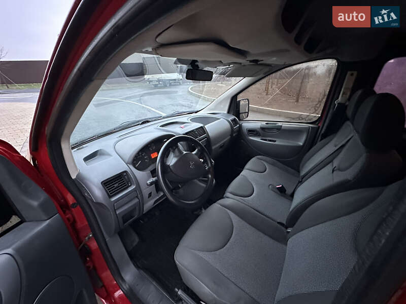 Минивэн Peugeot Expert 2008 в Умани