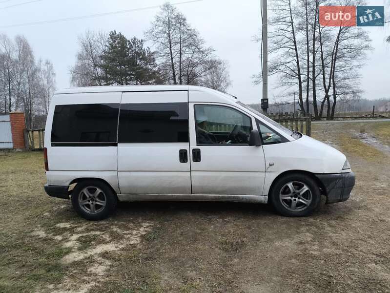 Мінівен Peugeot Expert 2000 в Олевську